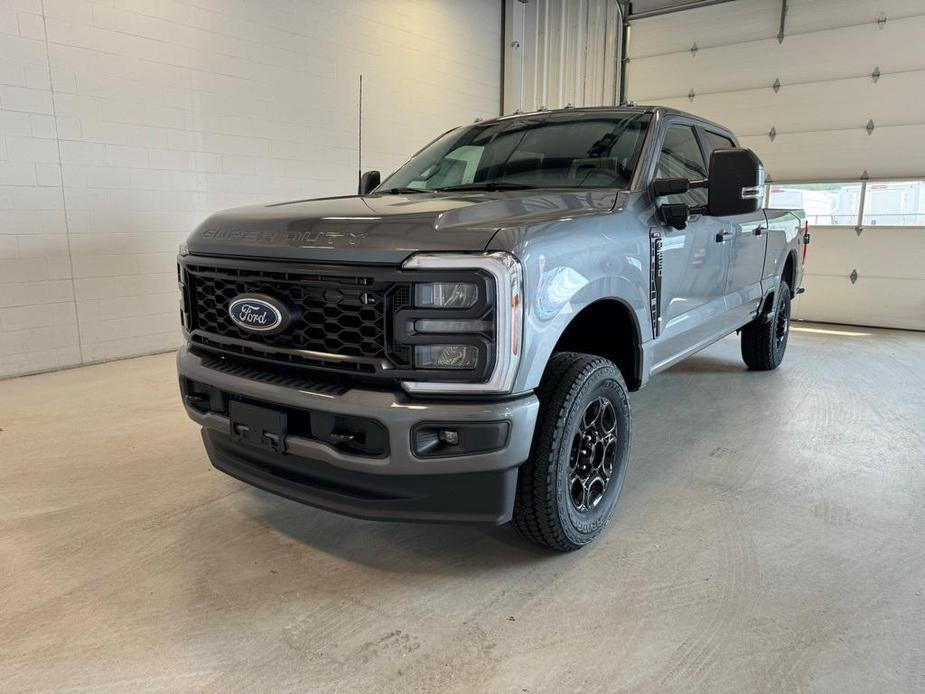 new 2024 Ford F-250 car, priced at $59,818