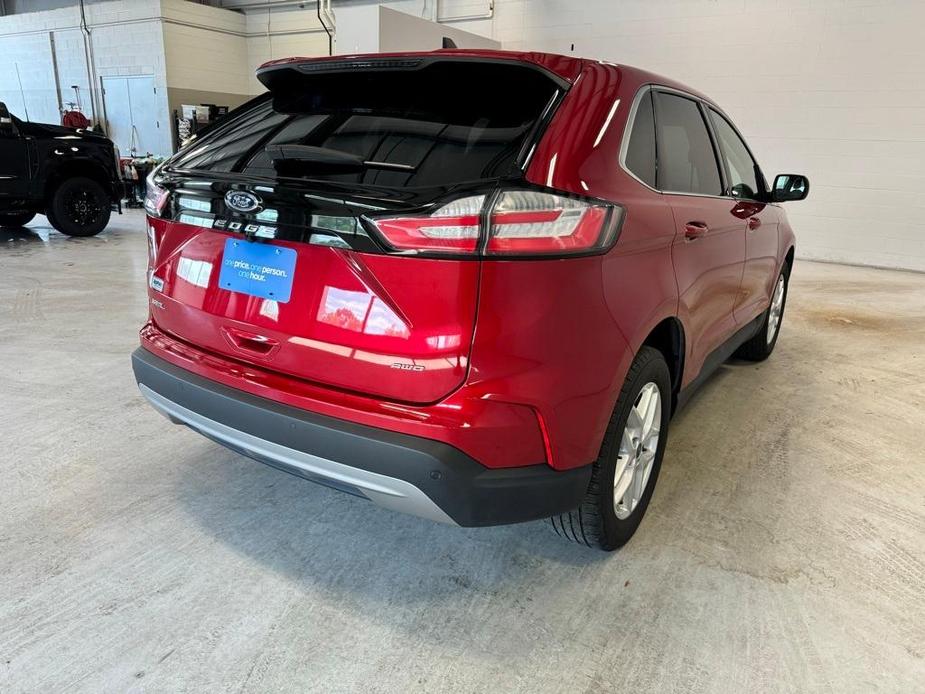 used 2022 Ford Edge car