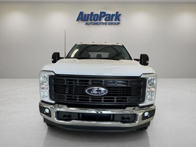 new 2024 Ford F-350 car, priced at $54,413