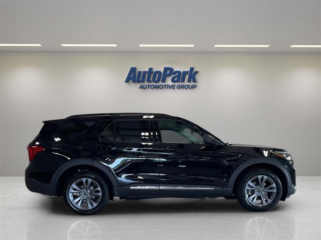 new 2025 Ford Explorer car, priced at $44,593