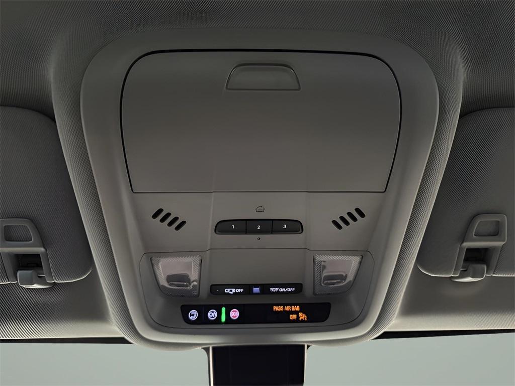 used 2022 Chevrolet Equinox car, priced at $19,995