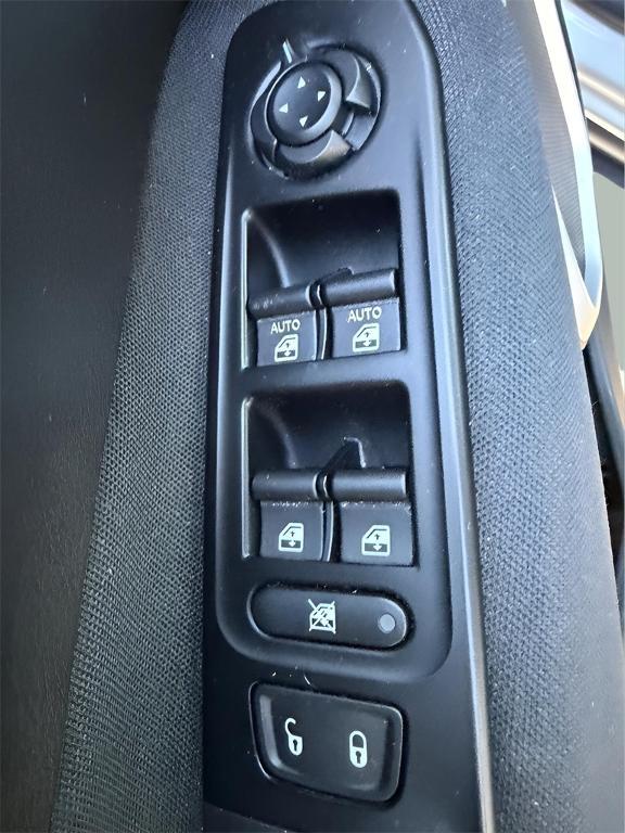 used 2020 Jeep Renegade car, priced at $13,995