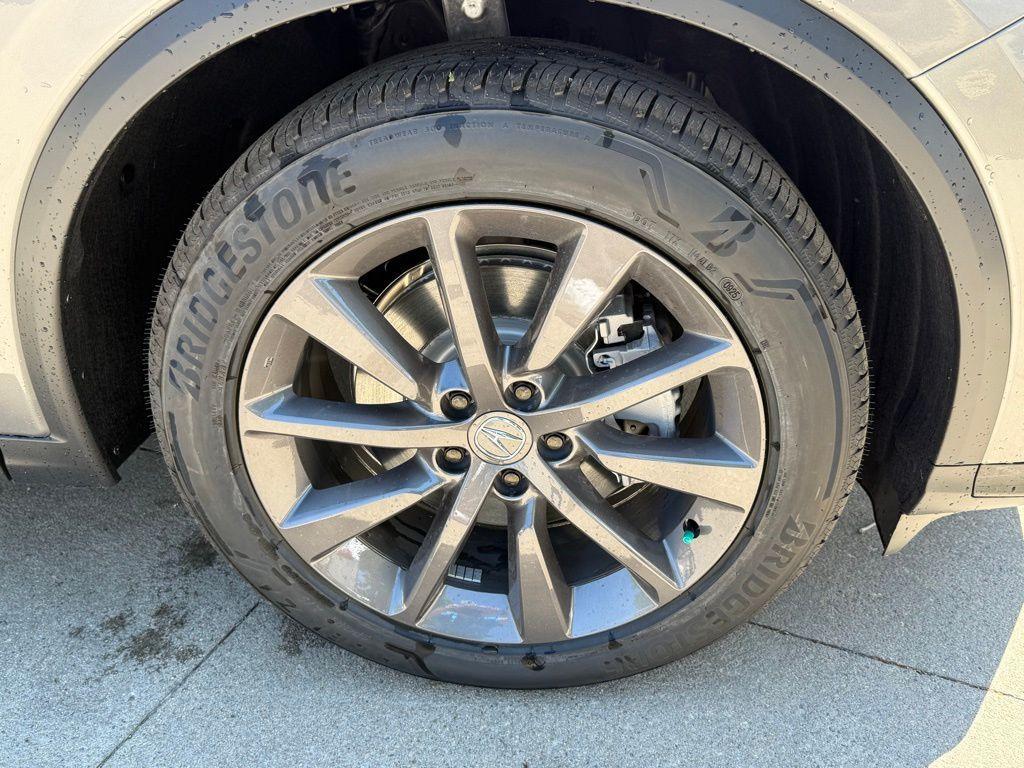 new 2025 Acura MDX car, priced at $60,007