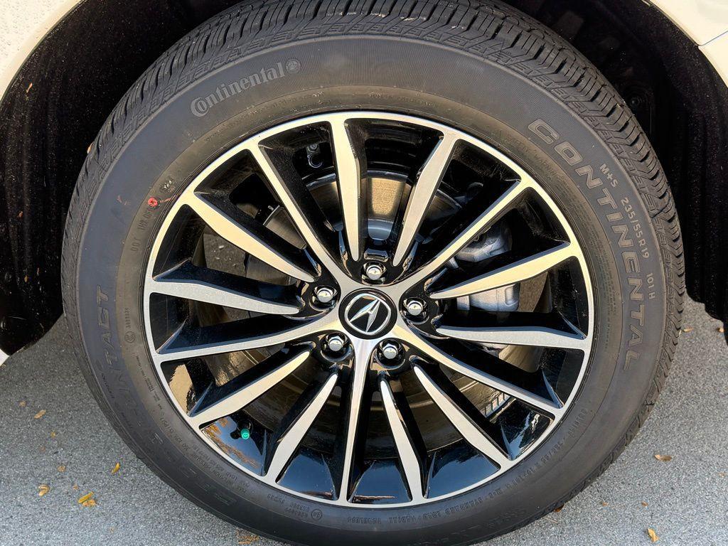 new 2025 Acura RDX car, priced at $54,400