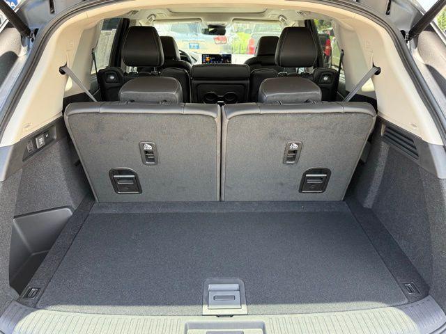 new 2025 Acura MDX car, priced at $57,305