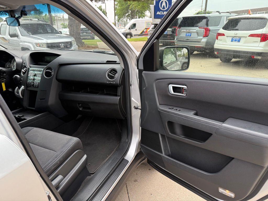 used 2010 Honda Pilot car, priced at $11,990