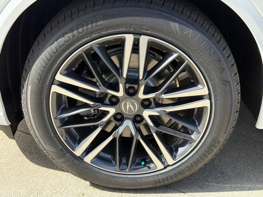 new 2026 Acura MDX car, priced at $68,850