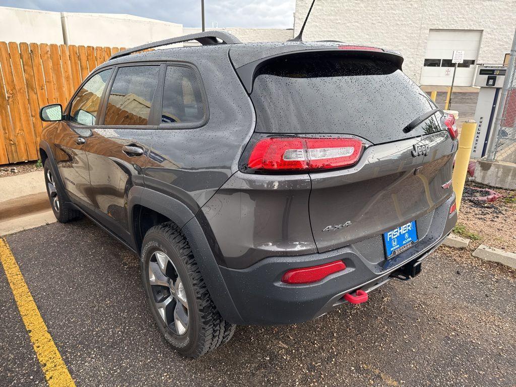 used 2015 Jeep Cherokee car, priced at $15,990