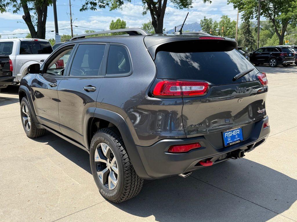 used 2015 Jeep Cherokee car, priced at $15,392