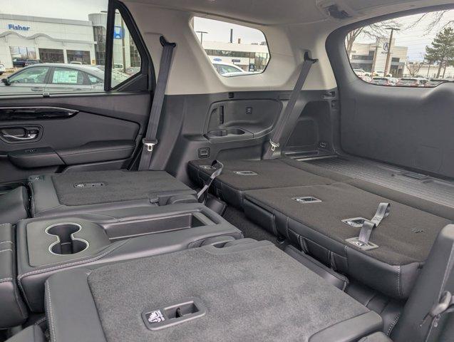 new 2025 Honda Pilot car, priced at $47,050