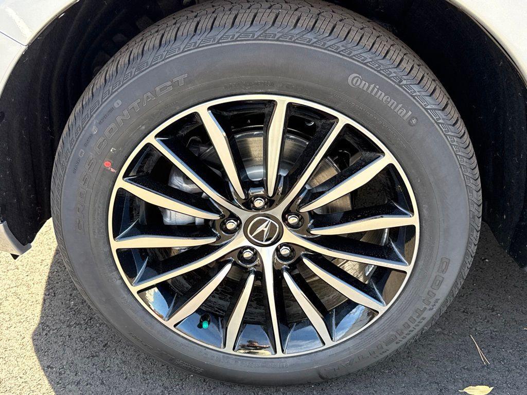 new 2025 Acura RDX car, priced at $53,800