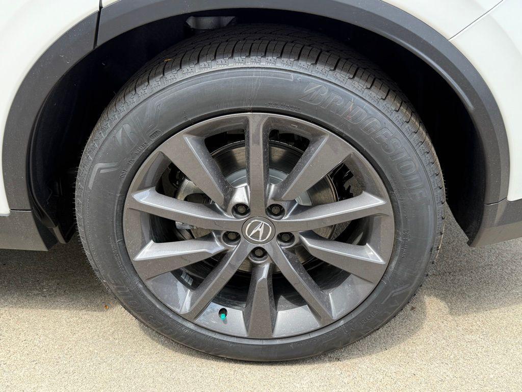 new 2025 Acura MDX car, priced at $60,007