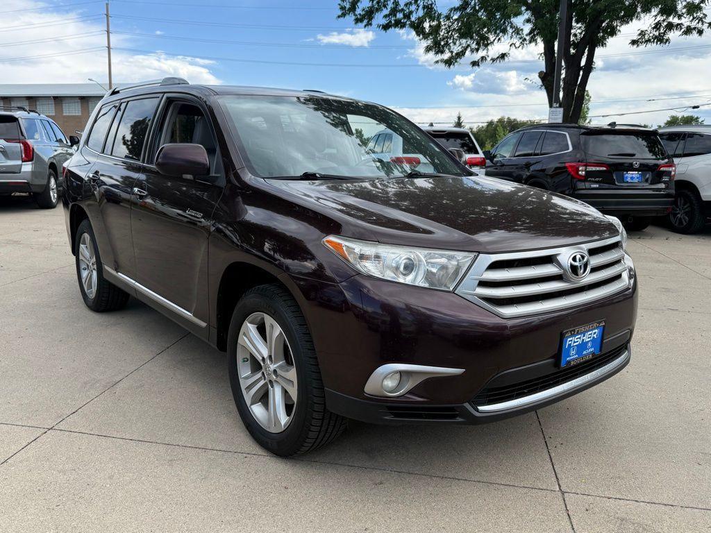 used 2013 Toyota Highlander car, priced at $9,682