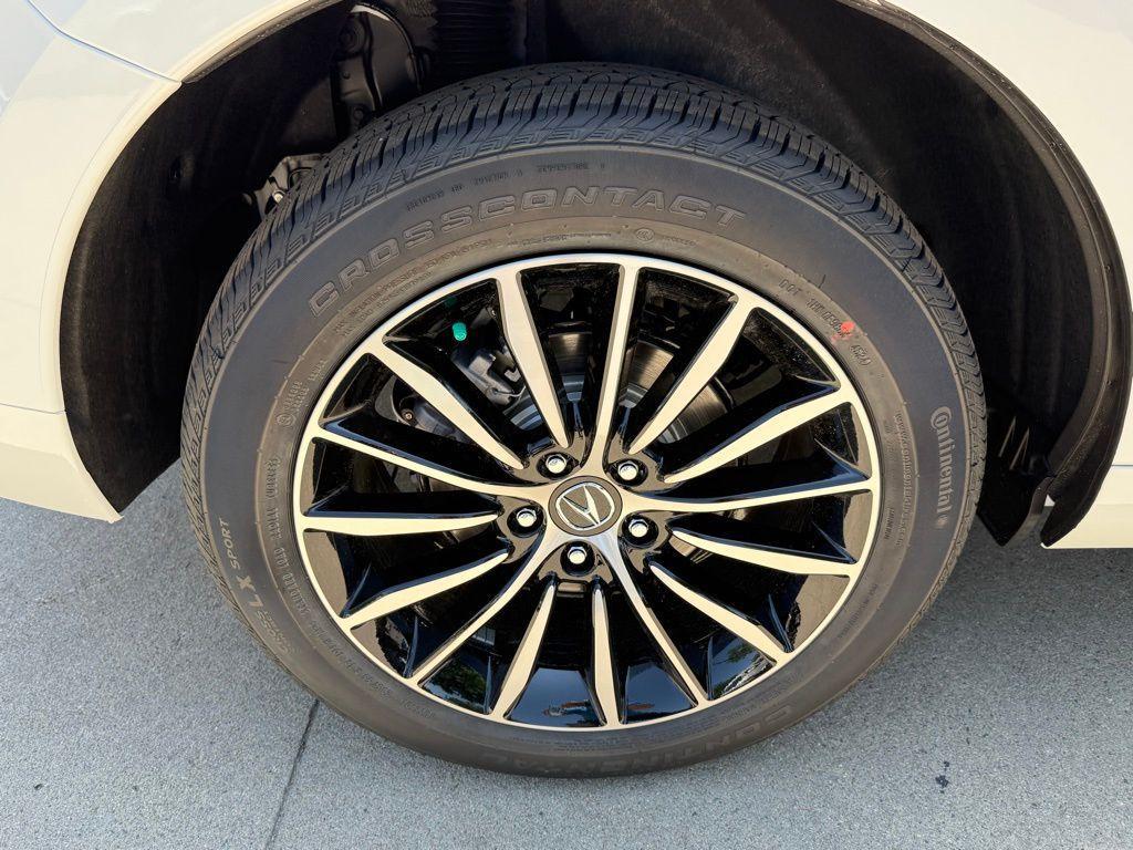 new 2025 Acura RDX car, priced at $55,099
