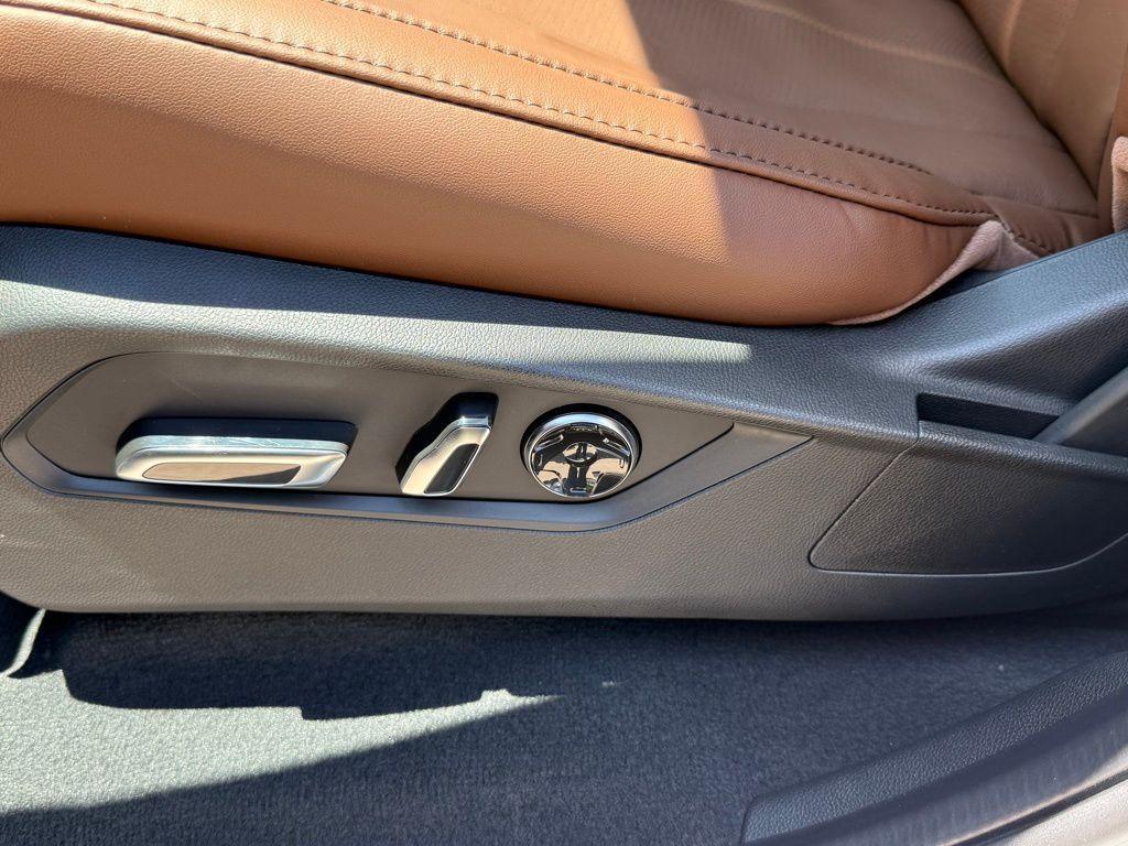 new 2025 Acura MDX car, priced at $61,449