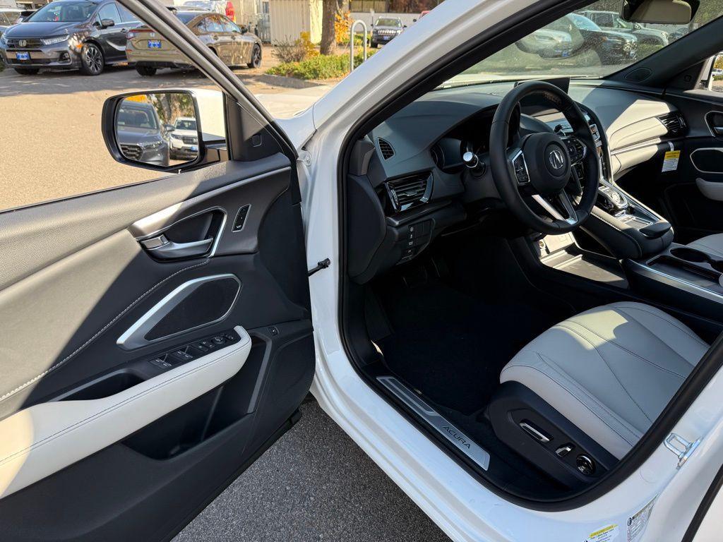 new 2025 Acura RDX car, priced at $46,650