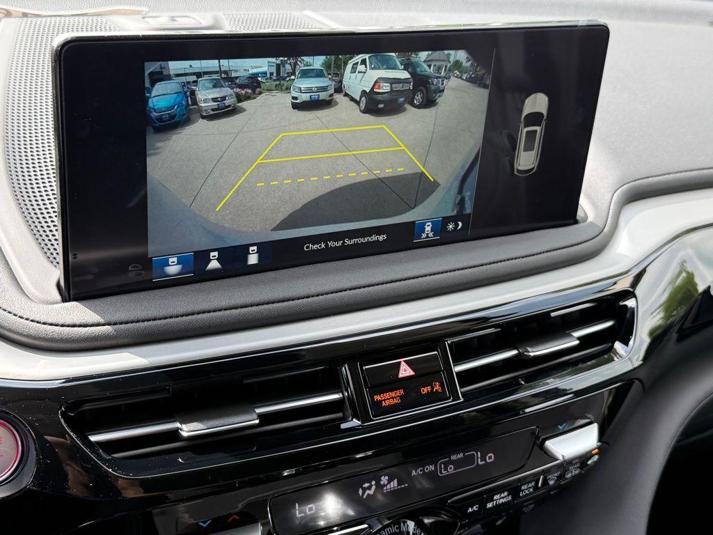 new 2025 Acura MDX car, priced at $61,449