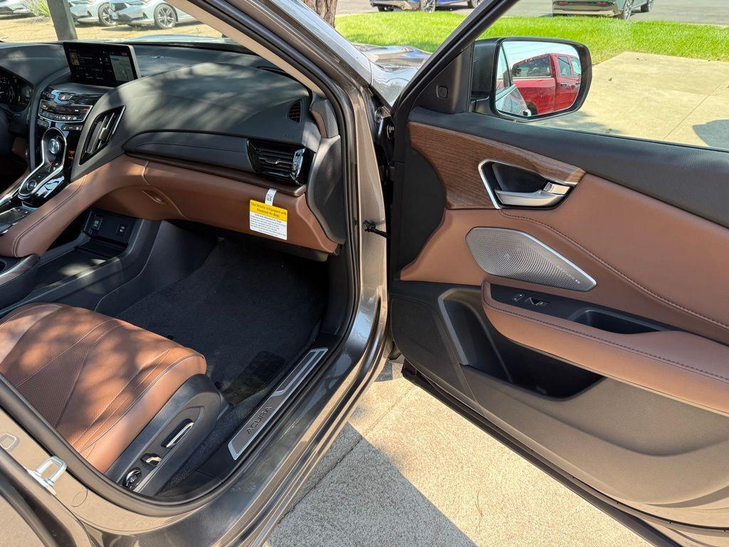 new 2025 Acura RDX car, priced at $54,400