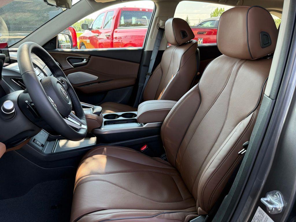new 2025 Acura RDX car, priced at $54,400