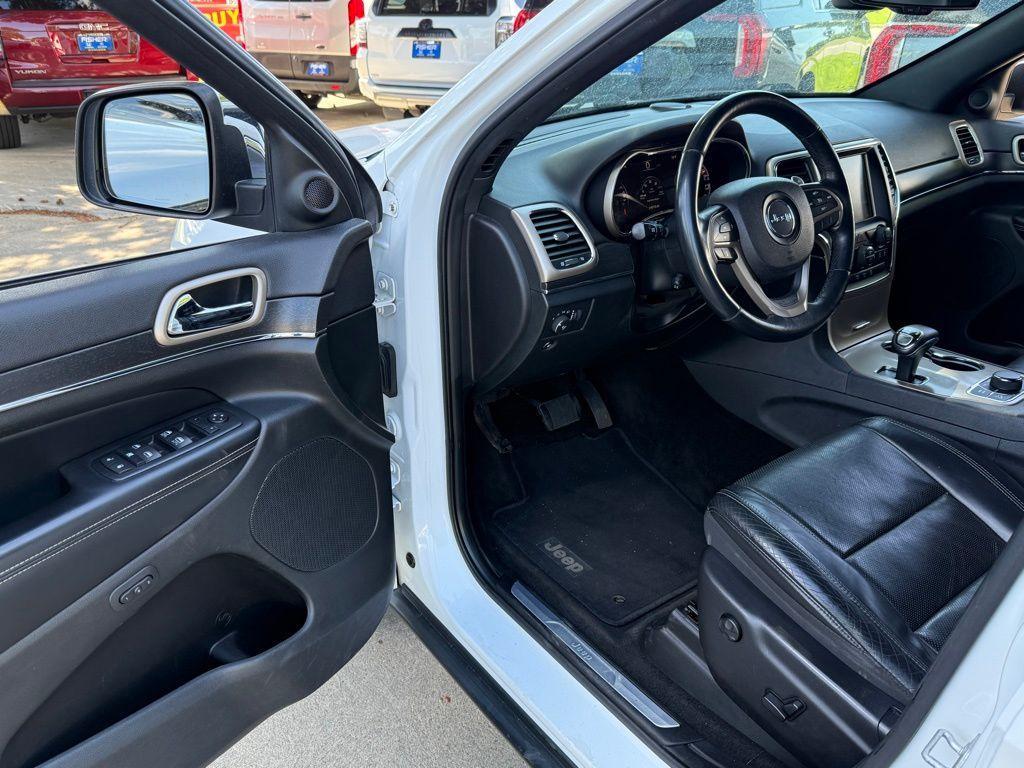 used 2015 Jeep Grand Cherokee car, priced at $13,990