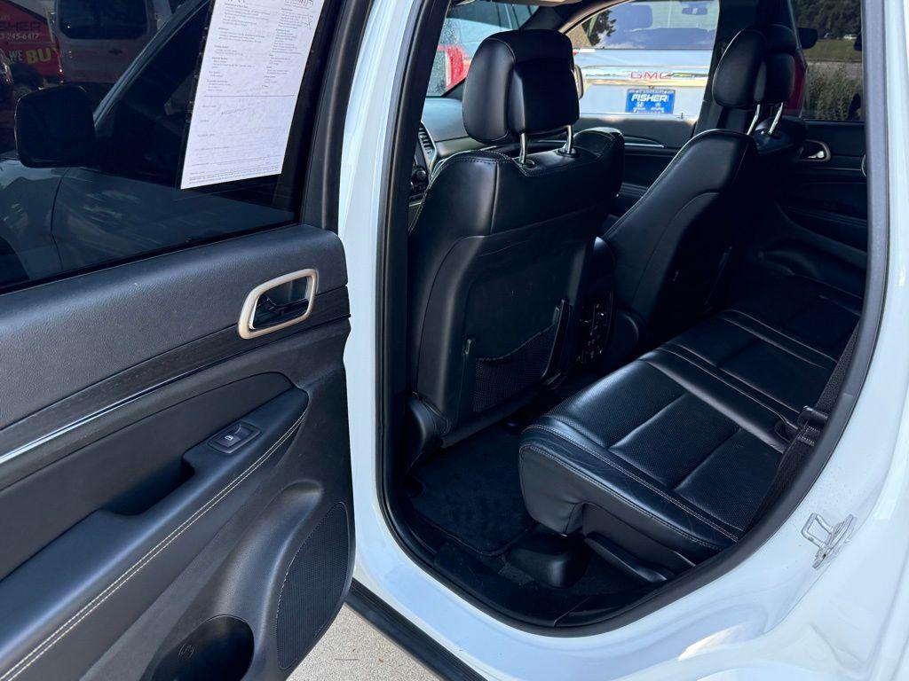used 2015 Jeep Grand Cherokee car, priced at $13,990