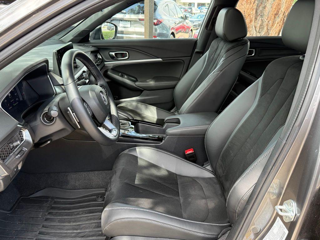 used 2025 Acura Integra car, priced at $31,995
