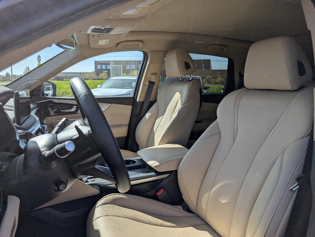 used 2025 Acura MDX car, priced at $46,995