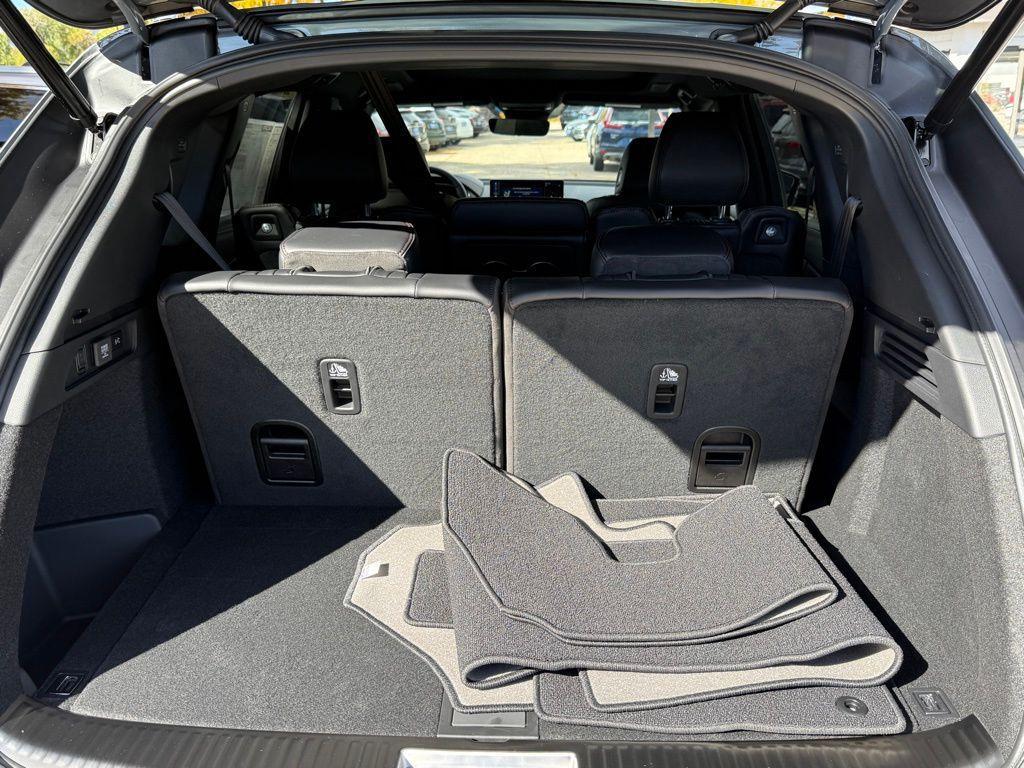 new 2026 Acura MDX car, priced at $70,850