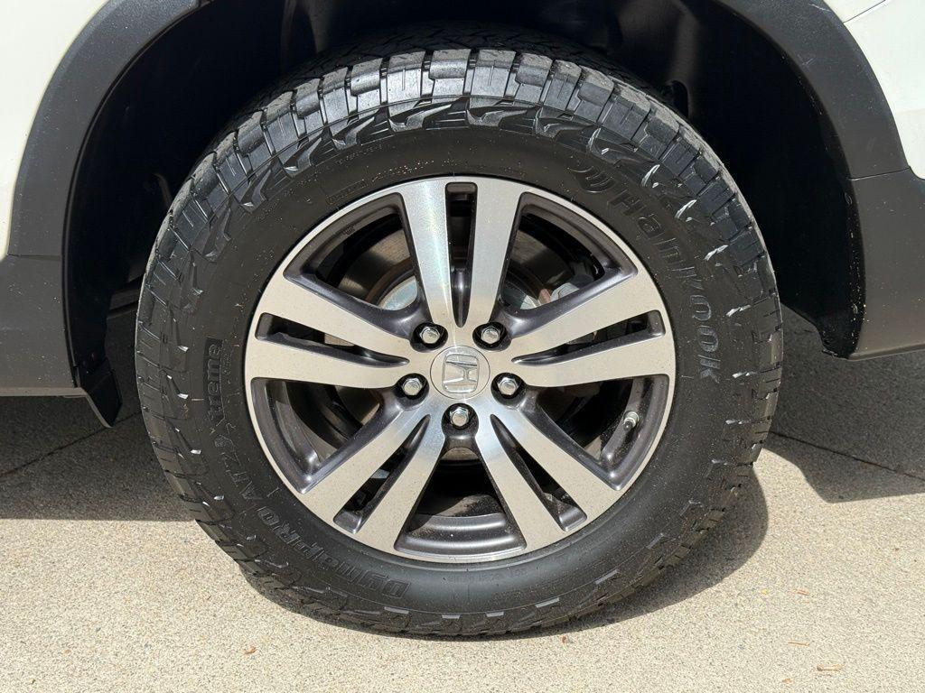 used 2016 Honda Pilot car, priced at $15,992