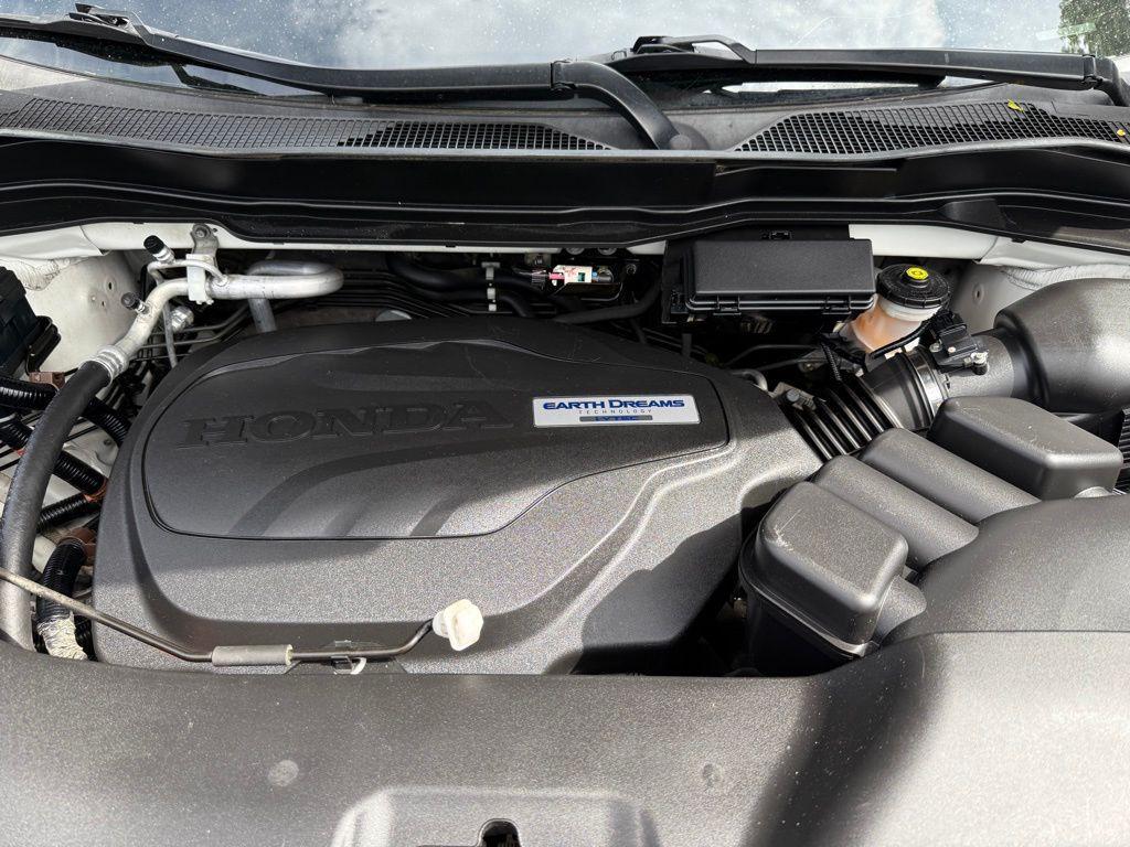 used 2016 Honda Pilot car, priced at $15,992