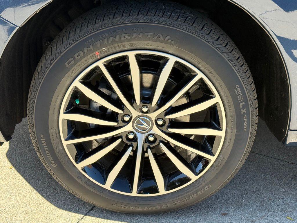 new 2025 Acura RDX car, priced at $53,800
