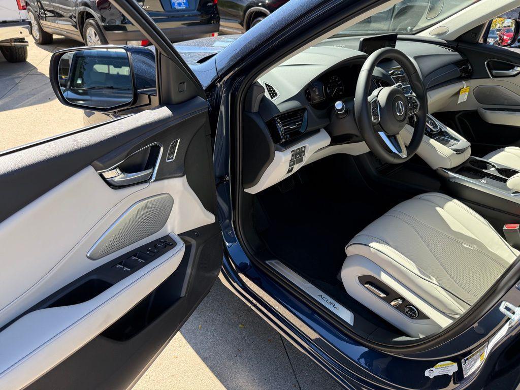 new 2025 Acura RDX car, priced at $53,800