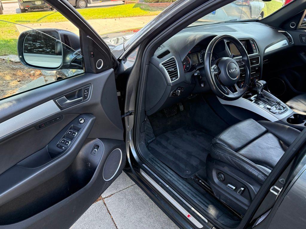 used 2017 Audi Q5 car, priced at $10,490