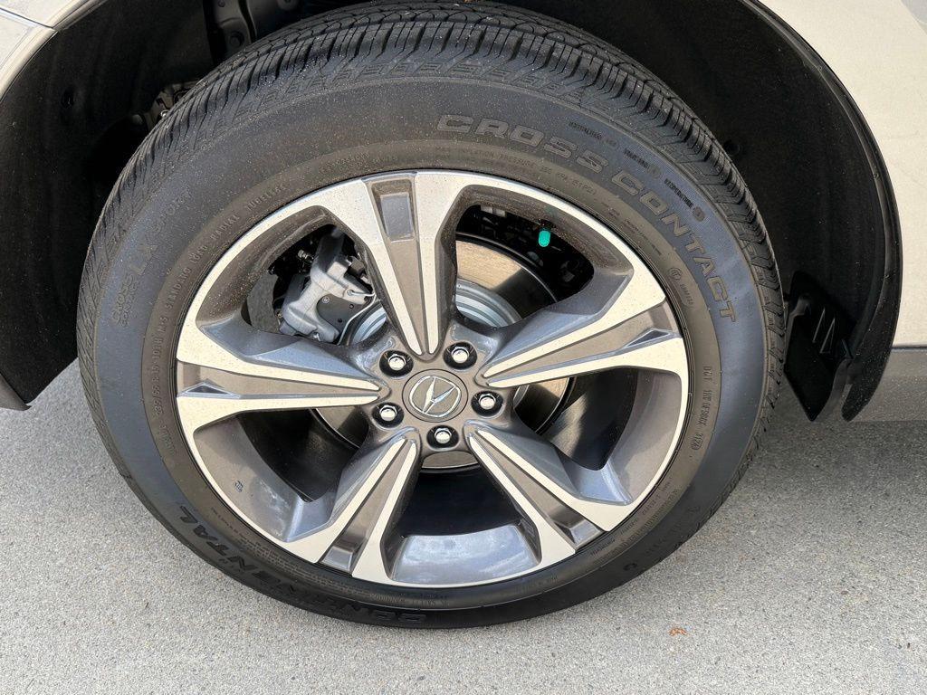 used 2025 Acura RDX car, priced at $43,990
