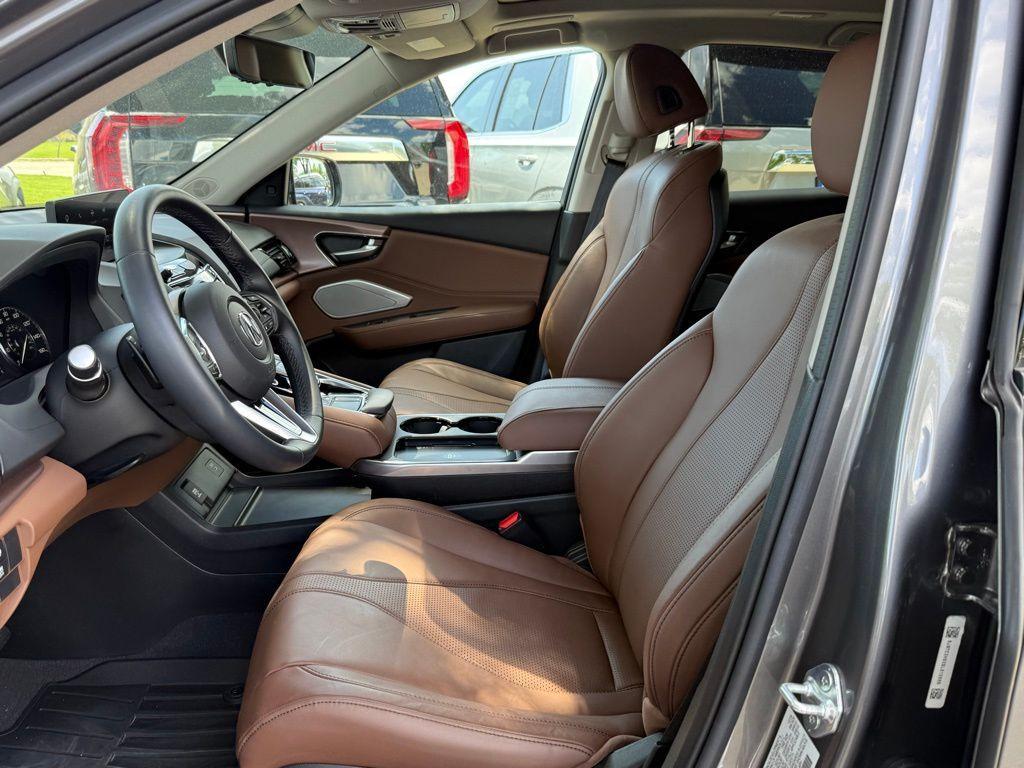 used 2025 Acura RDX car, priced at $43,990