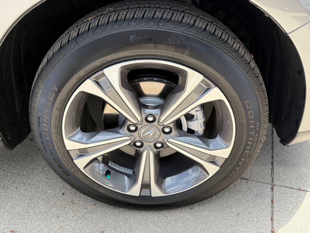 used 2025 Acura RDX car, priced at $43,990