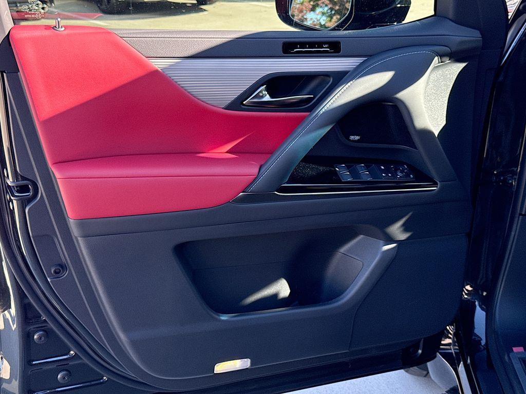 new 2025 Lexus LX 600 car, priced at $120,095