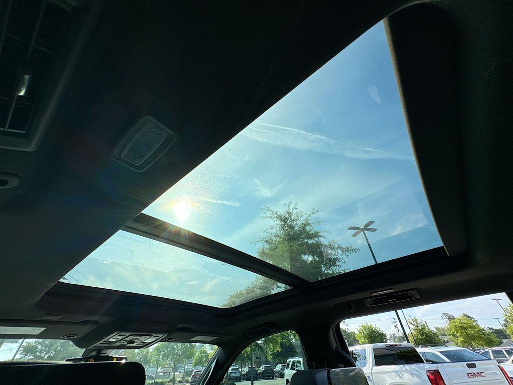 used 2021 GMC Yukon XL car, priced at $70,738