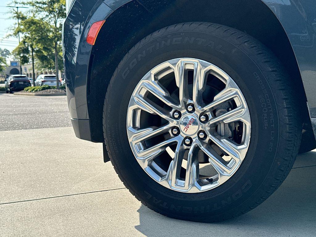 used 2021 GMC Yukon XL car, priced at $70,738