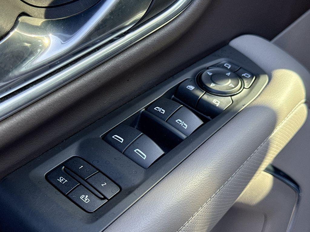 used 2021 GMC Yukon car, priced at $52,001