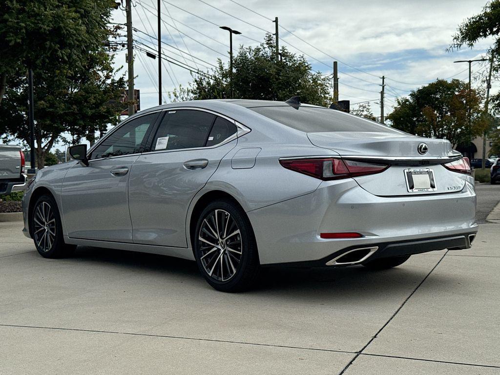 new 2025 Lexus ES 350 car, priced at $52,606
