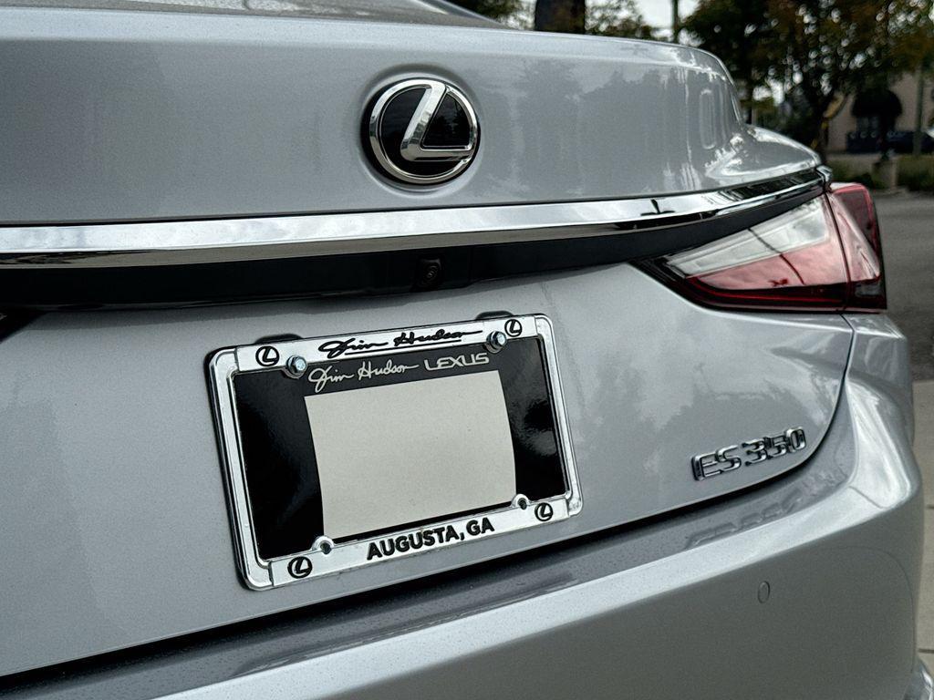 new 2025 Lexus ES 350 car, priced at $52,606