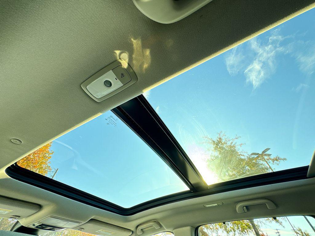 used 2023 Acura MDX car, priced at $45,514