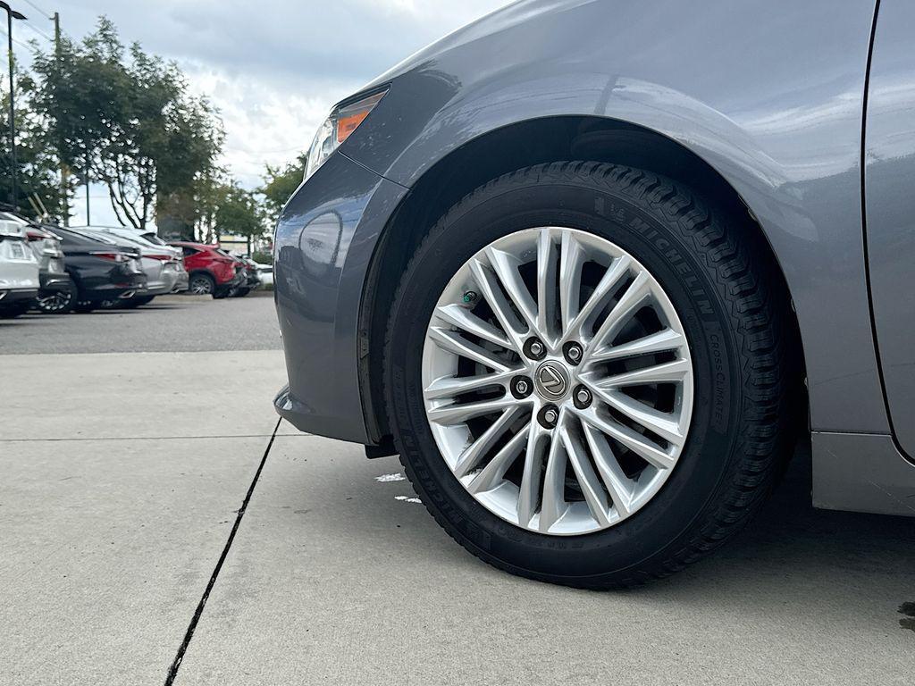 used 2014 Lexus ES 350 car, priced at $17,193