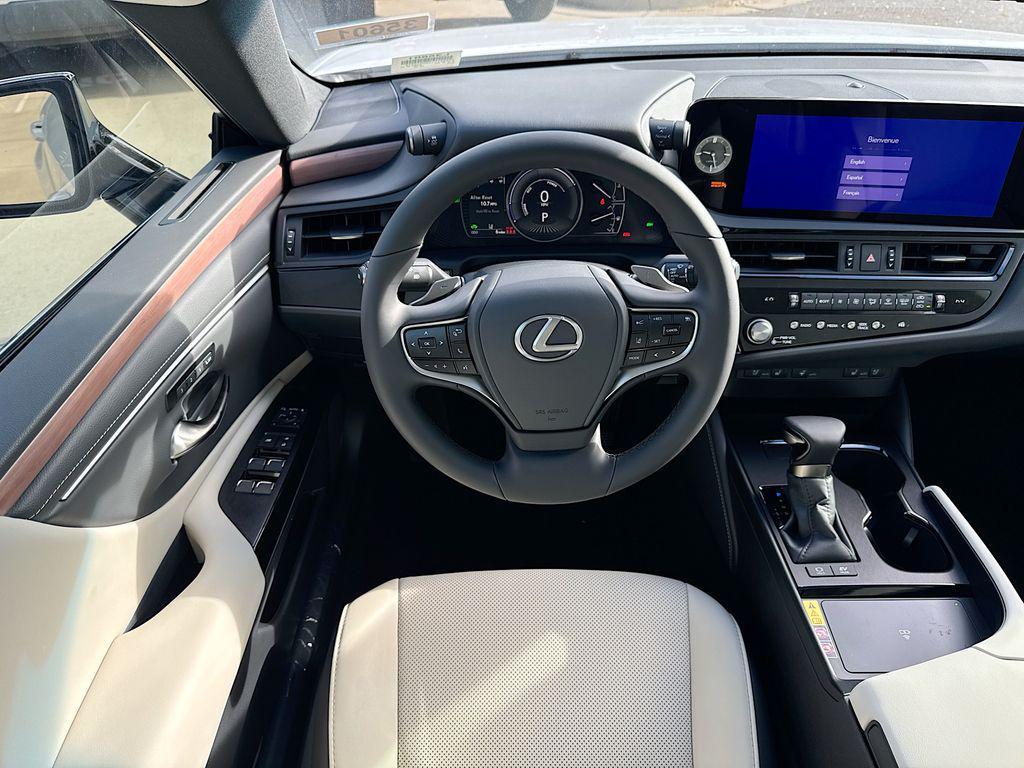 new 2025 Lexus ES 300h car, priced at $53,426