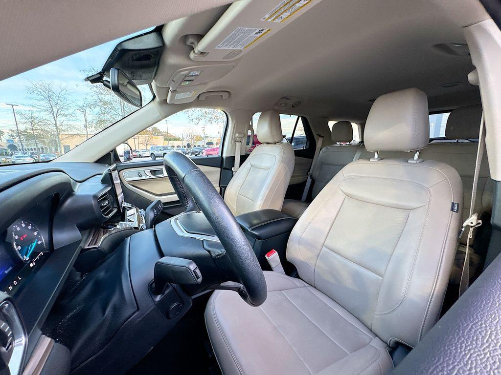 used 2023 Ford Explorer car, priced at $29,182