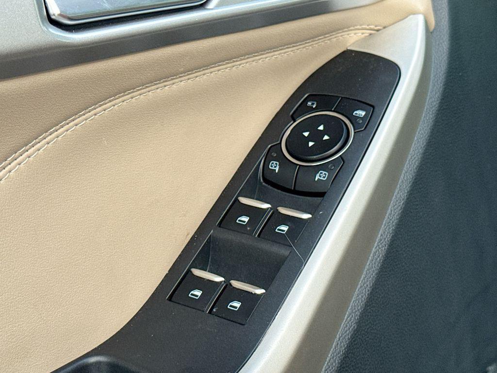 used 2023 Ford Explorer car, priced at $29,182