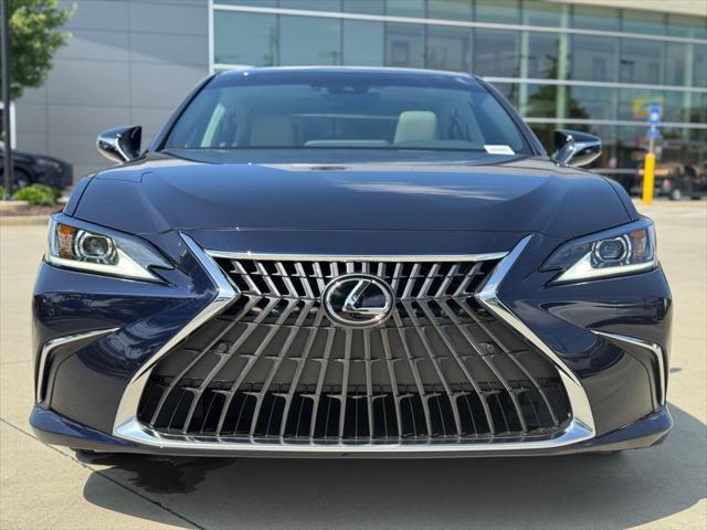 new 2025 Lexus ES 350 car, priced at $50,046