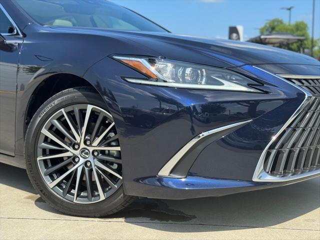new 2025 Lexus ES 350 car, priced at $50,046