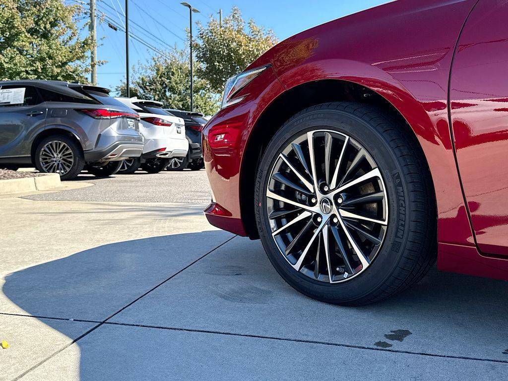 new 2025 Lexus ES 350 car, priced at $50,666